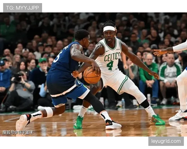 深入解析NBA防守三秒规则：何时判罚与如何避免？